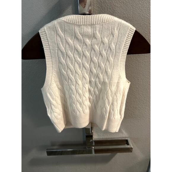 J-Crew Cashmere ButterCream cropped cable-knit sweater-vest Size XS/S - Picture 4 of 10